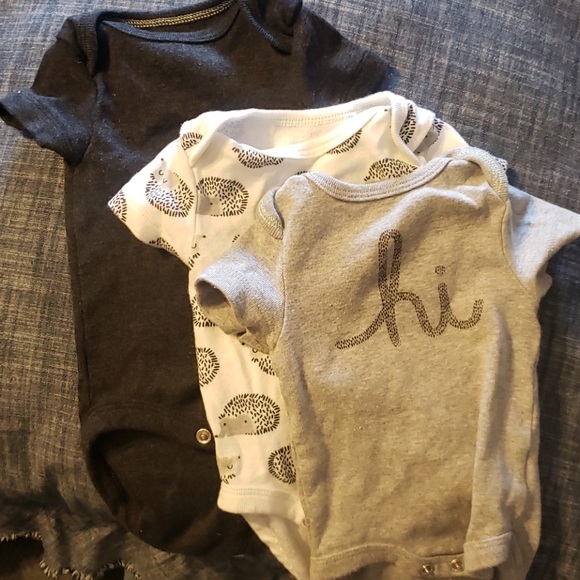 Baby boy onsies - Picture 2 of 4